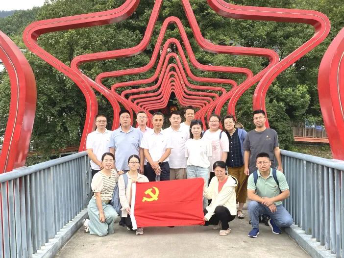 “追溯紅色基因 ?增強使命擔當”主題黨日活動